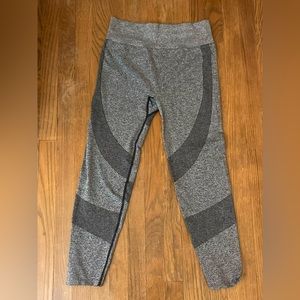 NEVER WORN victoria’s secret PINK athletic leggings 💝